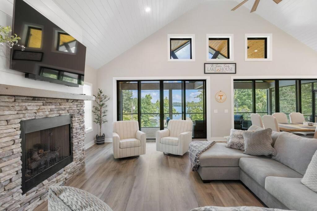 New Home, Dock, Kayaks, Game Room, Water Views Winchester Buitenkant foto