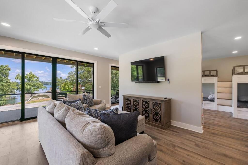 New Home, Dock, Kayaks, Game Room, Water Views Winchester Buitenkant foto